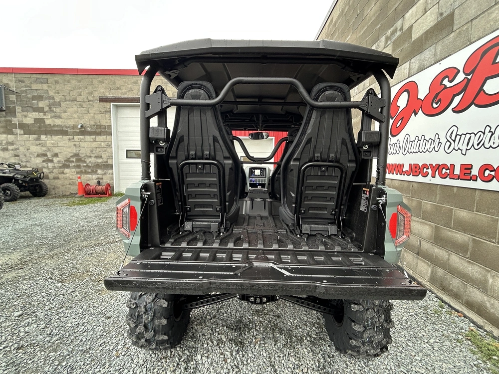 2026 Yamaha Wolverine Rmax4 1000 Compact Grey/black alt