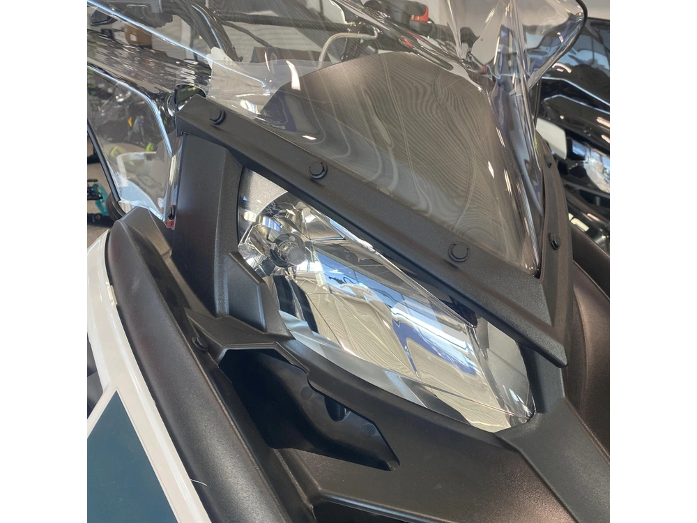 2025 Polaris 550 Voyageur 155 alt