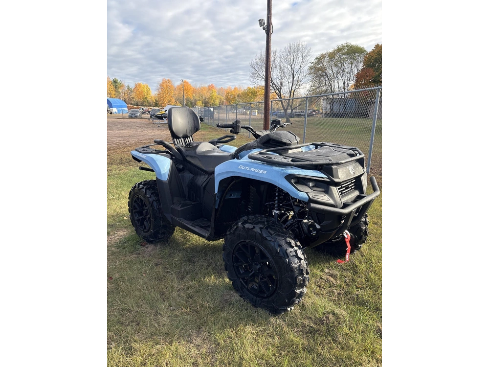 2026 Can-am Out Max Xt 700 alt