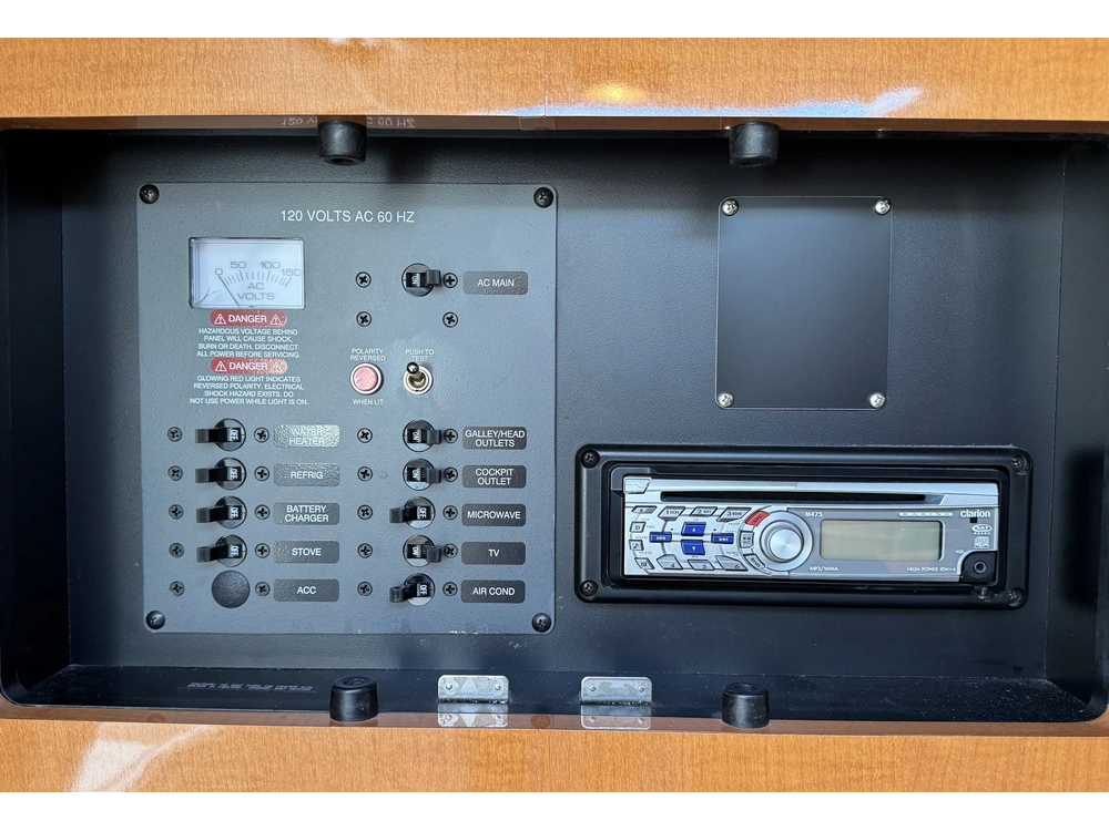 2009 Chaparral 250 Signature alt