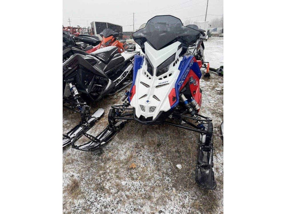 2024 Polaris 850 Indy Xcr 128 Premium Indy Red alt