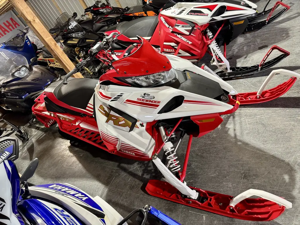 2022 Yamaha SW1NS SIDEWINDER SRX LE