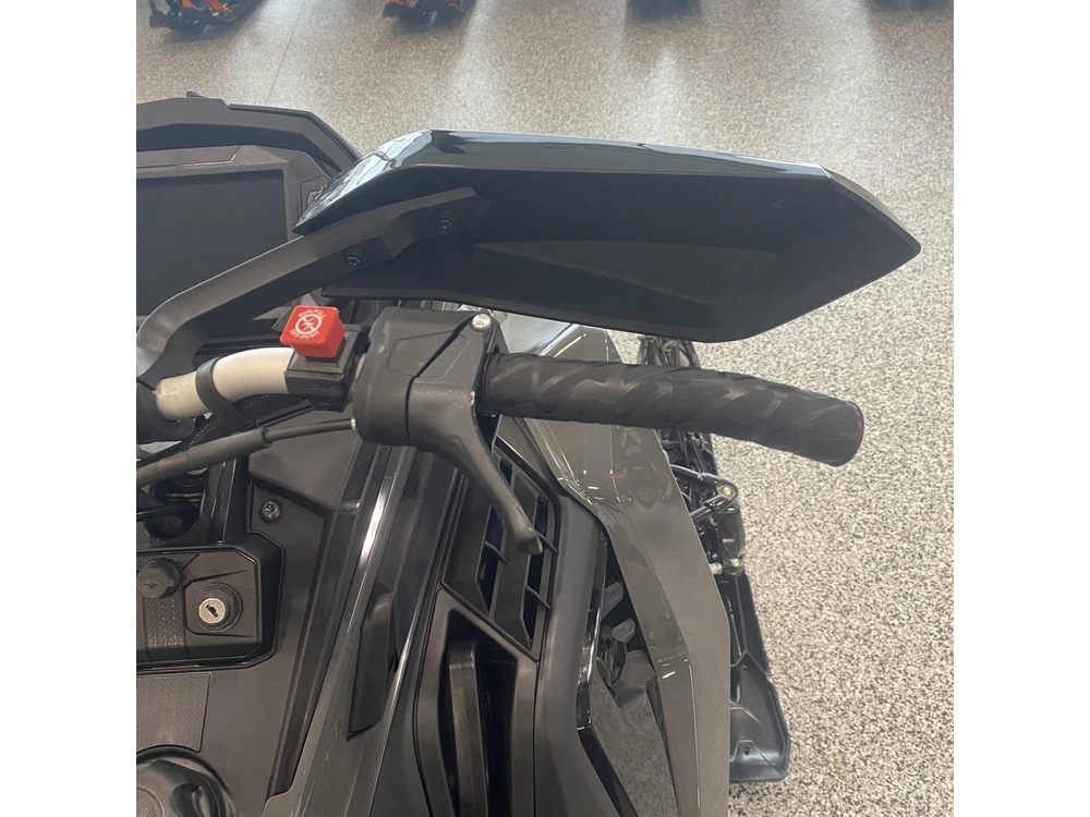 2025 Polaris 650 Switchback Assault 146 alt