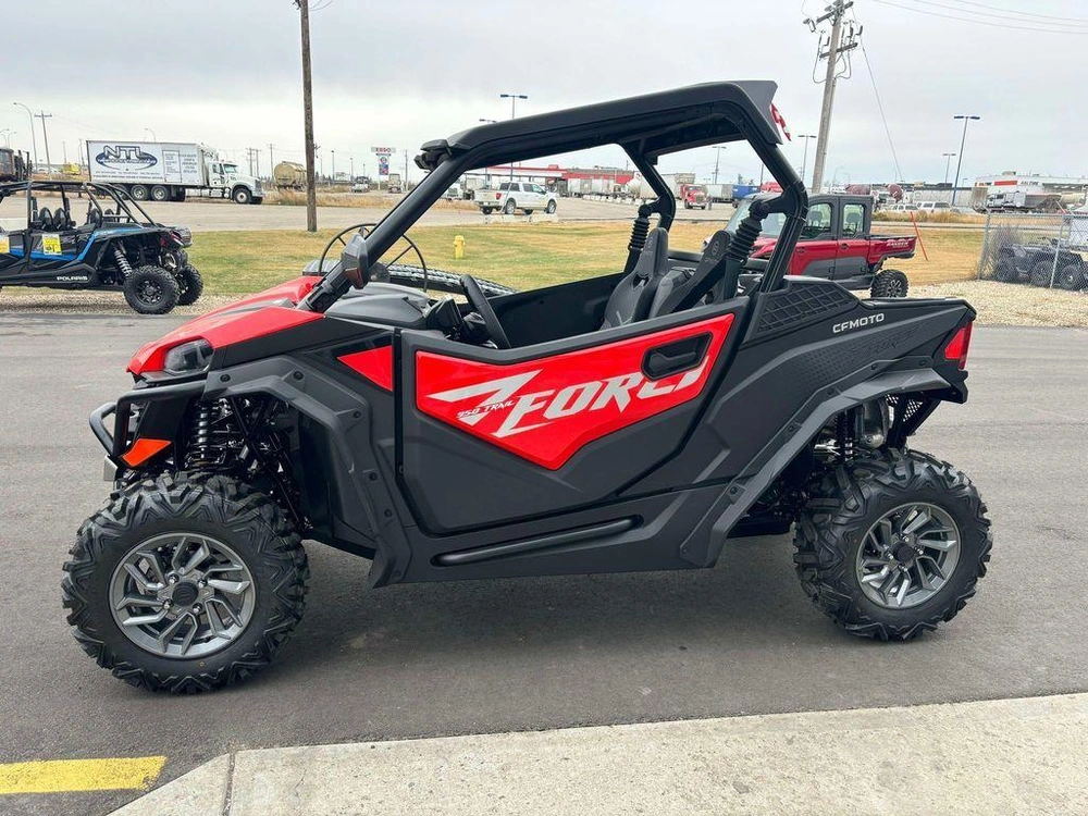2025 Cfmoto Zforce 950 Trail alt