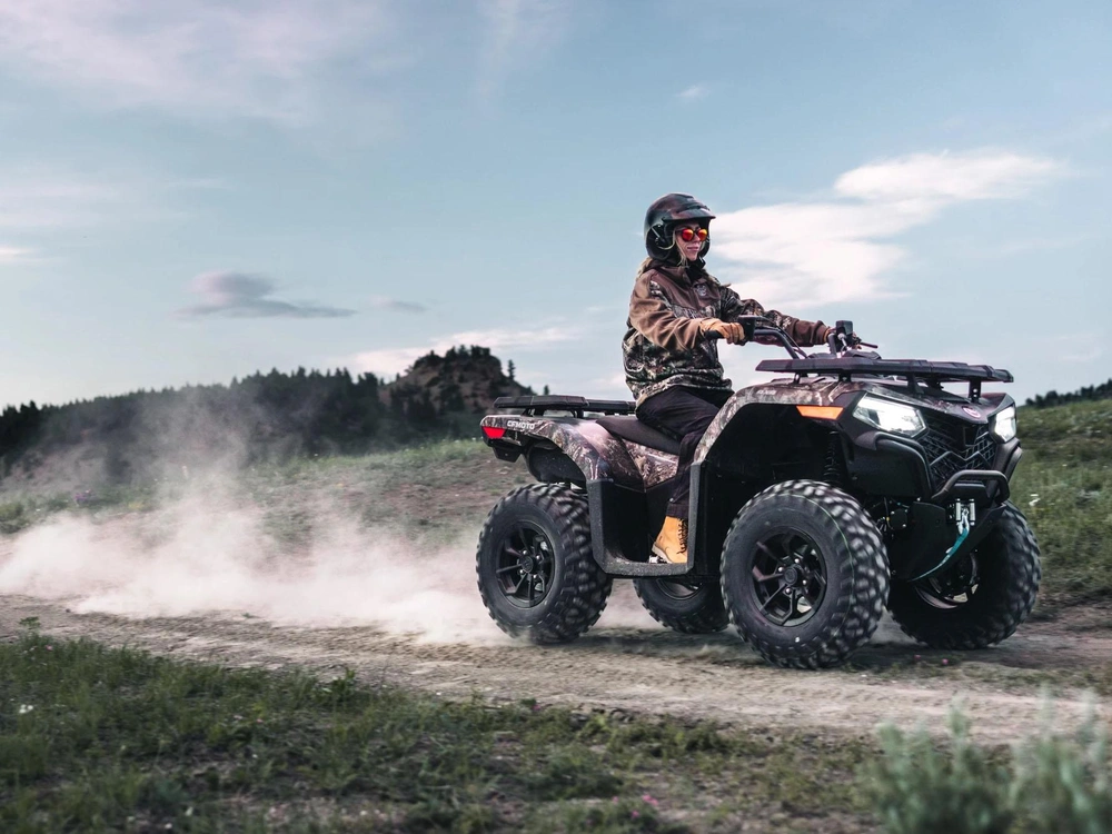 2026 Cfmoto Cforce - 500 alt