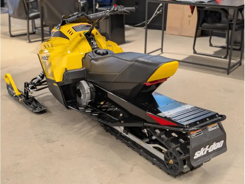 2026 Ski-Doo MXZ 200
