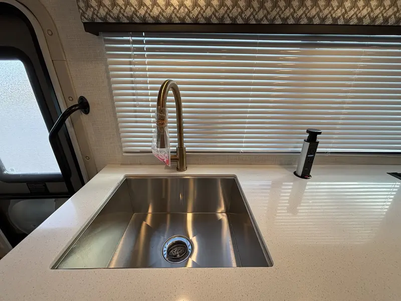 2026 Thor Echelon MB24