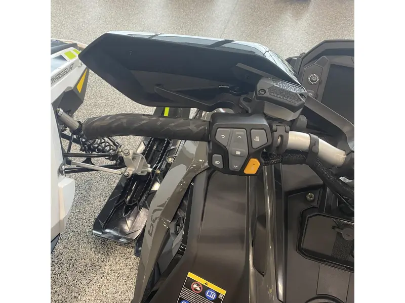 2025 Polaris 650 SWITCHBACK ASSAULT 146