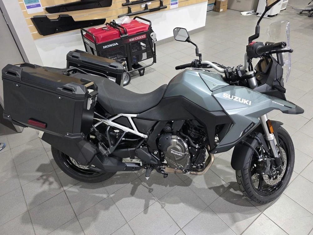 2024 Suzuki V-strom 800 alt