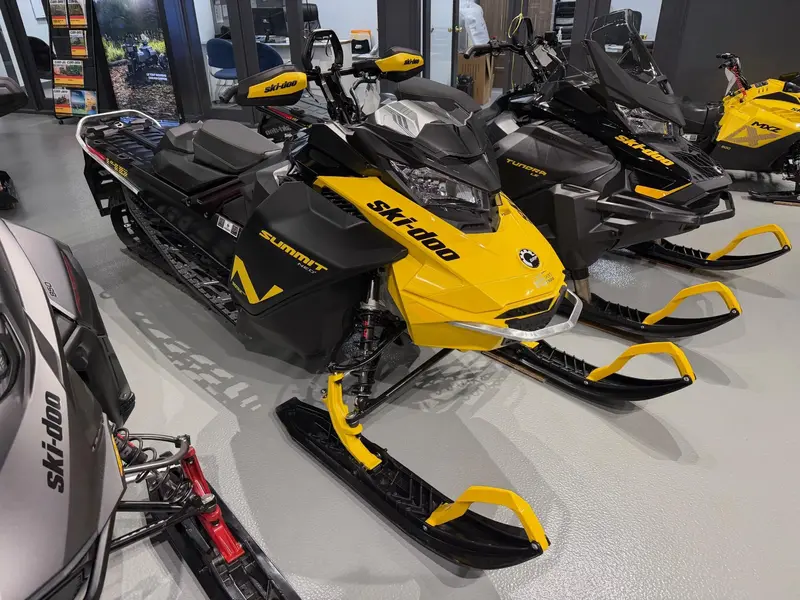 2025 Ski-Doo SUMMIT NEO+ 600 EFI 55 Plus