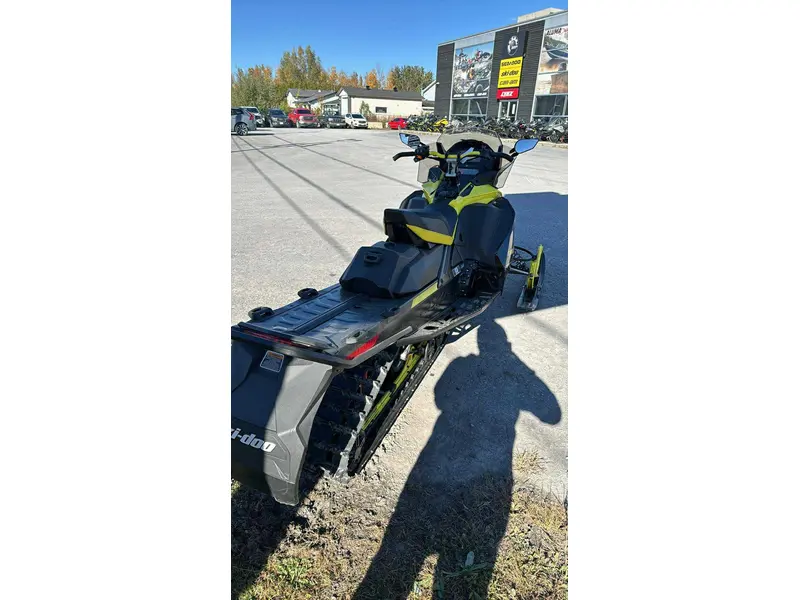 2022 Ski-Doo RENEGADE X 850