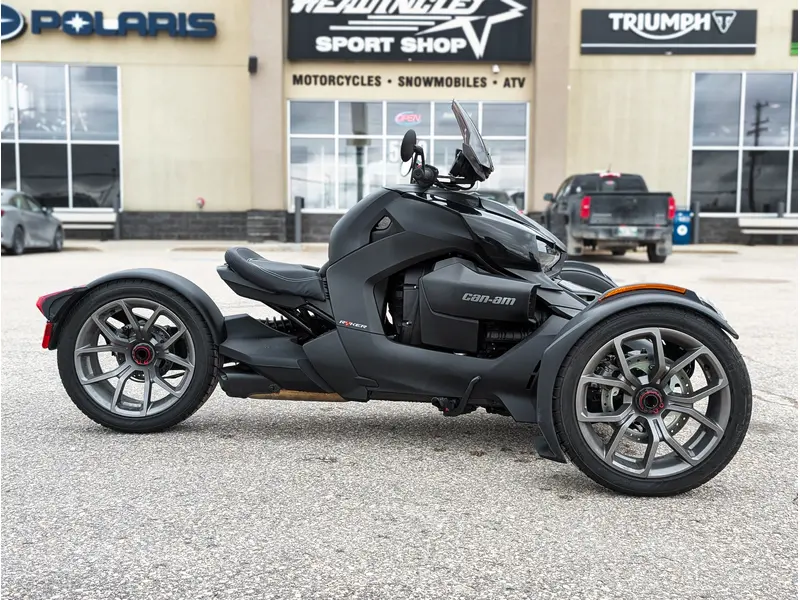 2023 Can-Am Ryker // Black