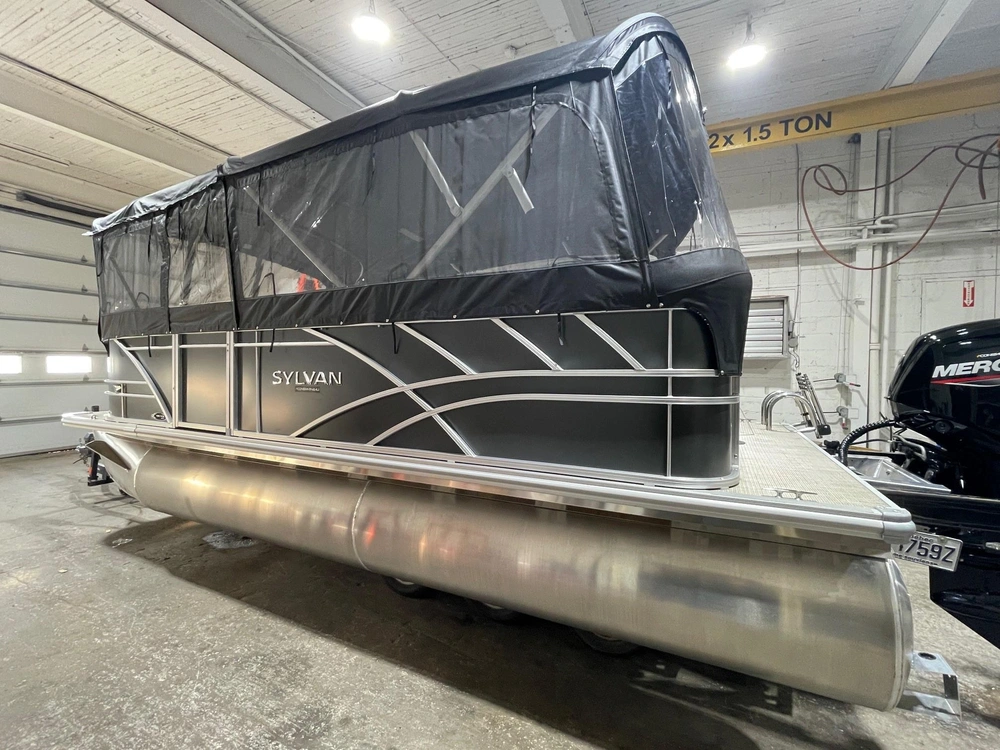 Sylvan Mirage 8520 Cruise 2026 alt