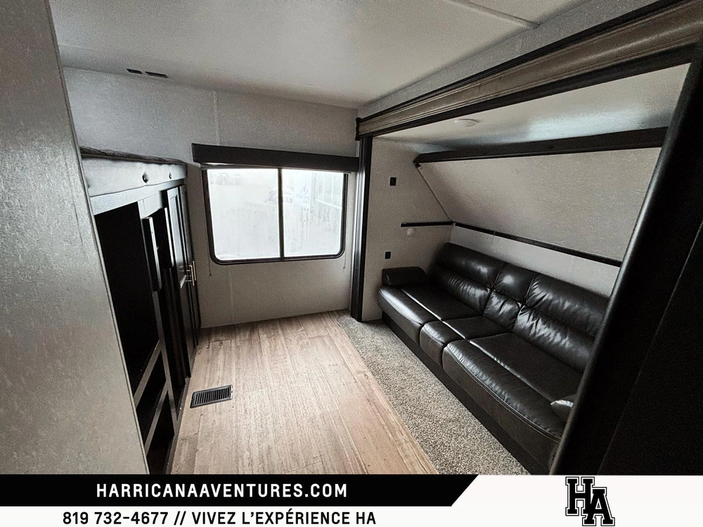 Cherokee 294bh Grey Wolf 2022 alt