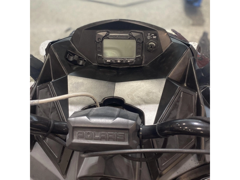 2022 Polaris 550 Indy Adventure 144 Es alt
