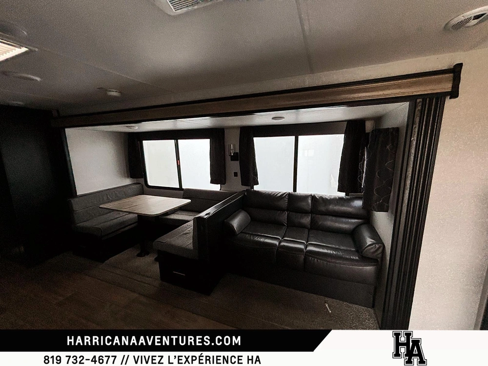 Cherokee 294bh Grey Wolf 2022 alt