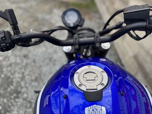 2025 Yamaha Xsr 700 Team Yamaha Blue alt