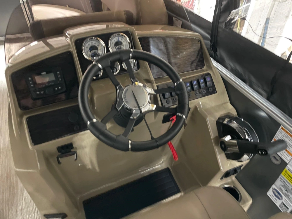 Sylvan Mirage 8520 Cruise 2026 alt