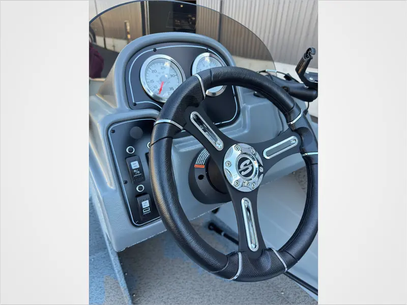 2024 Smoker-Craft Angler 16 XL SC