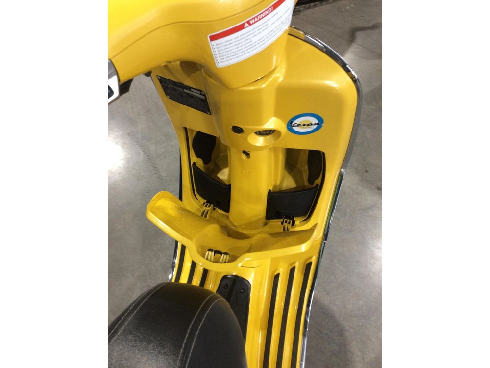 Vespa Sprint 50 2015 alt