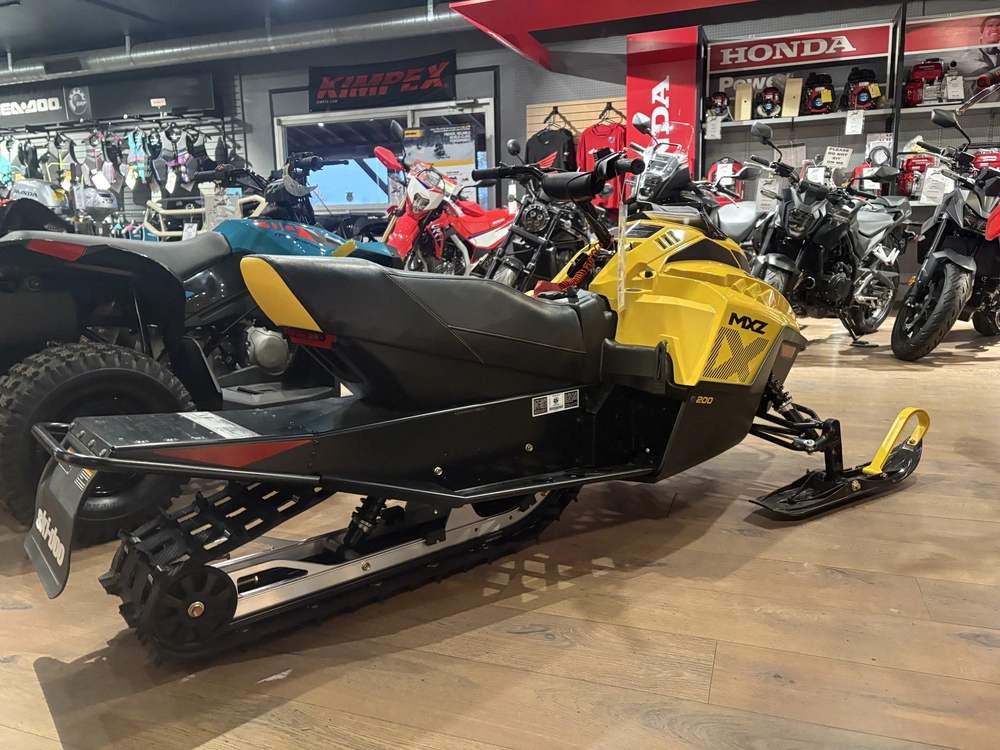 2025 Ski-doo Mxz 200 Ywsb alt