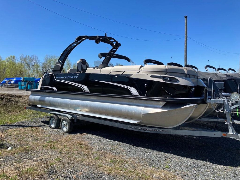 2023 Princecraft Vogue 25rl Platinum Edition alt