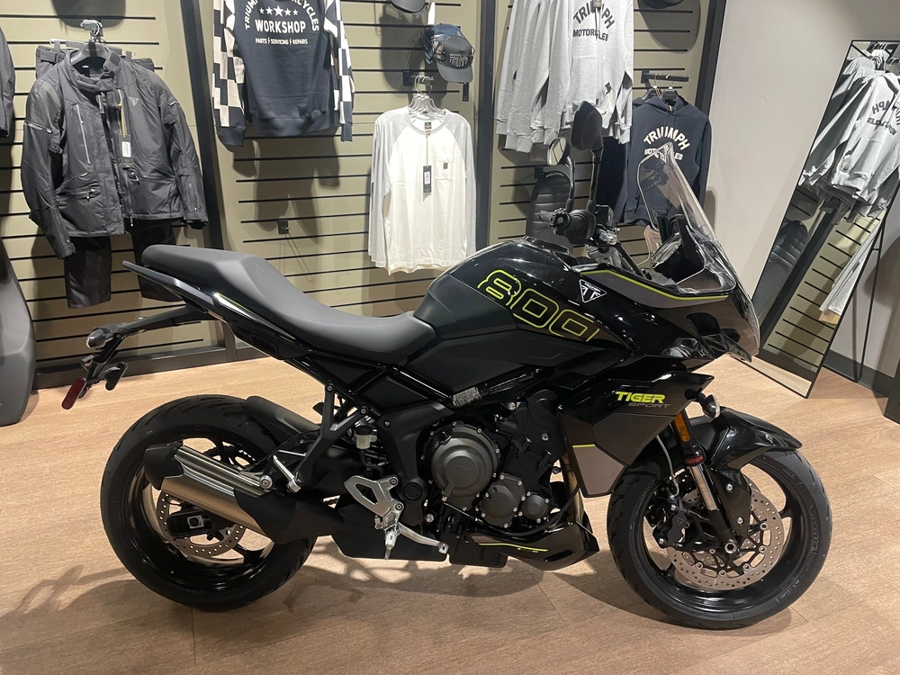 2026 Triumph Tiger Sport 800 alt