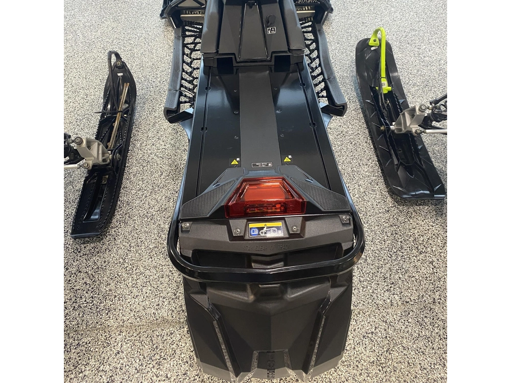 2025 Polaris Boost Switchback Assault 146 alt