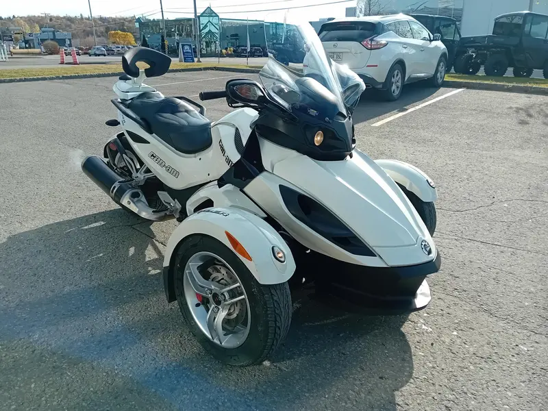 2011 Can-Am SPYDER RS