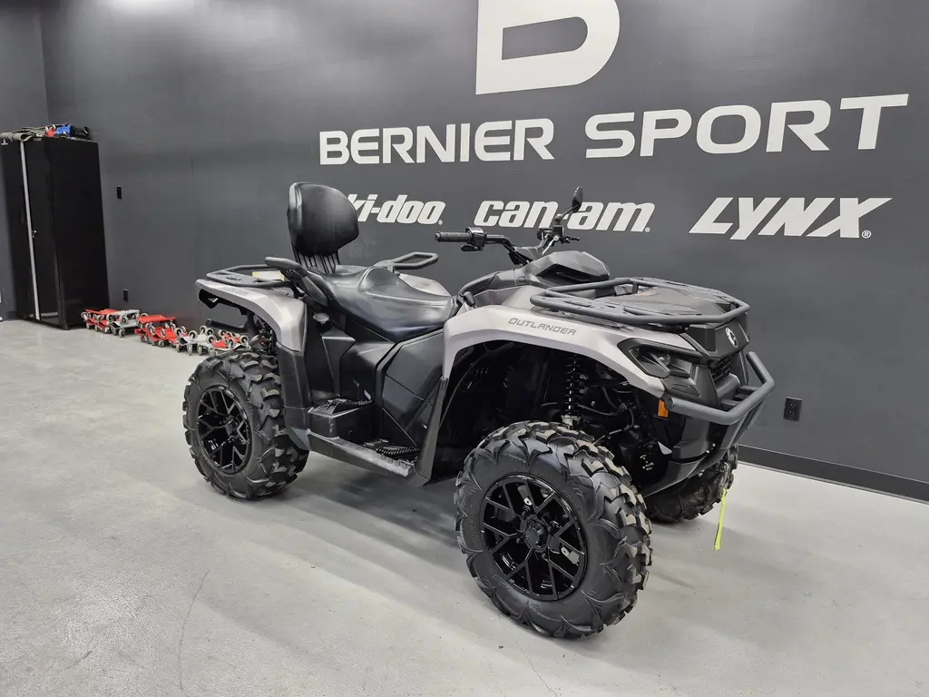 2024 Can-Am OUTLANDER MAX XT 700