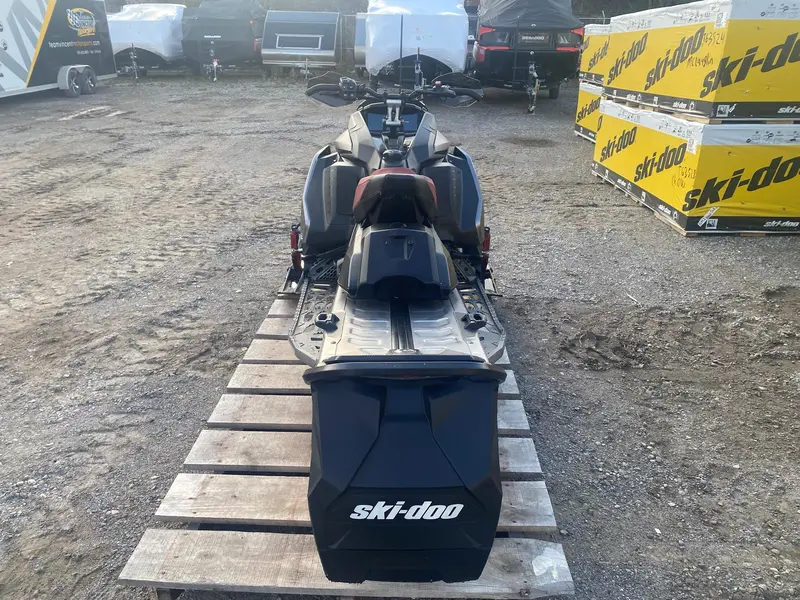 2023 Ski-Doo MXZ XRS 850 129"