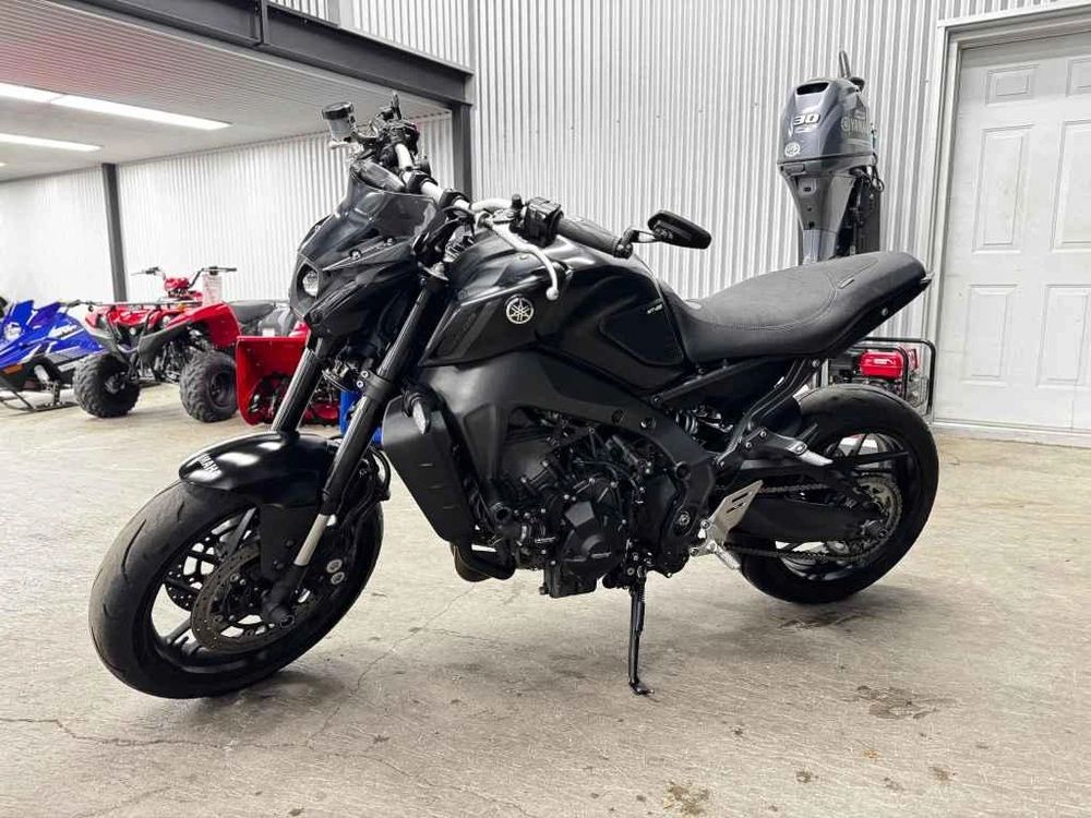 Yamaha Mt-09 2022 alt
