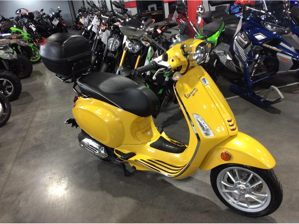 Vespa Sprint 50 2015 alt