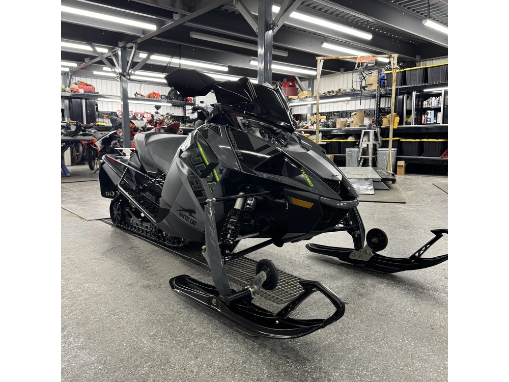 Arctic Cat Zr9000 Thundercat 2021 alt