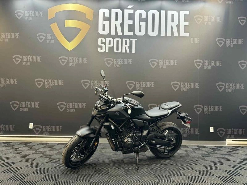 Yamaha Mt-07 2025 alt