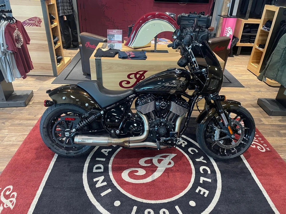 2024 Indian Motorcycle Dealer Demo - Sport Chief Icon alt