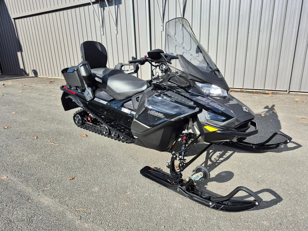 2023 Ski-Doo GRAND TOURING LTD 900ACE