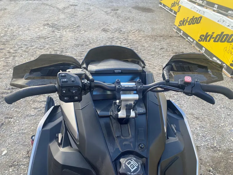 2023 Ski-Doo MXZ XRS 850 129"