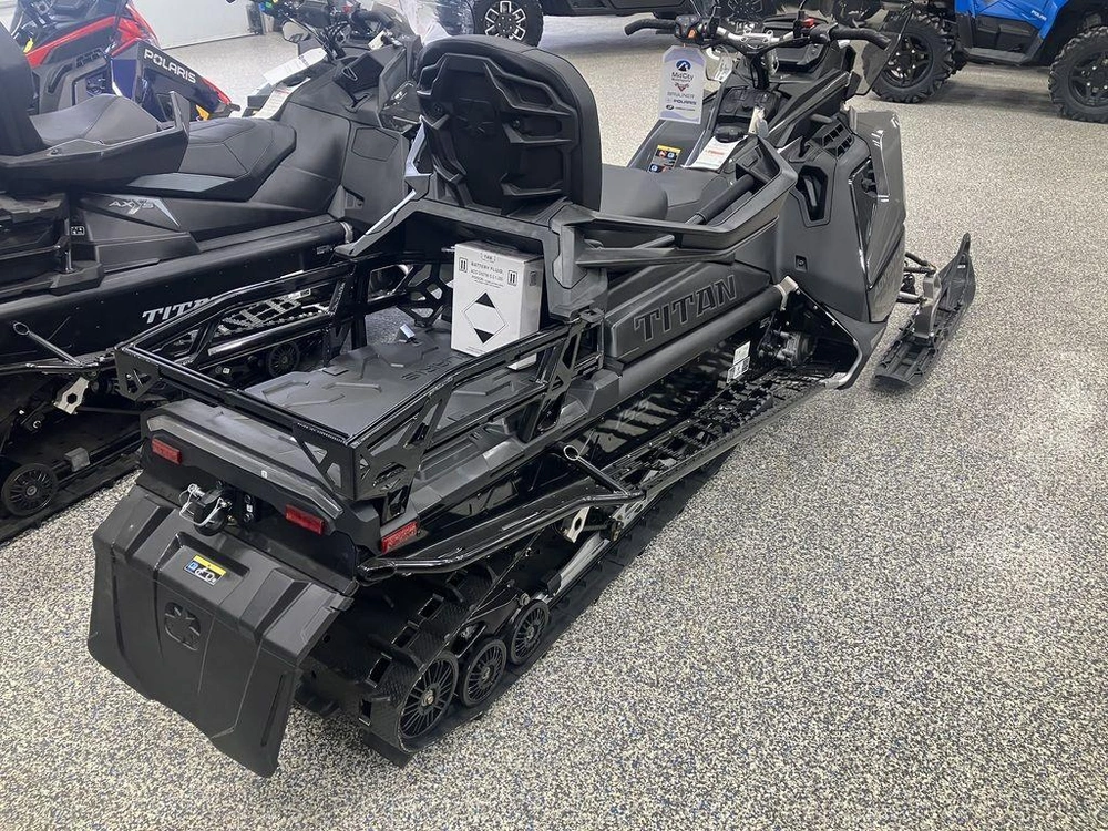 2025 Polaris 650 Titan Adventure 155 1.5 Es alt