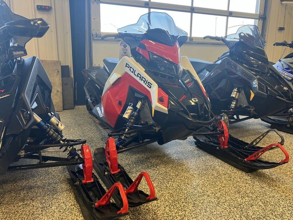 2021 Polaris 850 Indy Vr1 137 alt