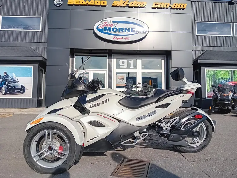 2011 Can-Am SPYDER RS