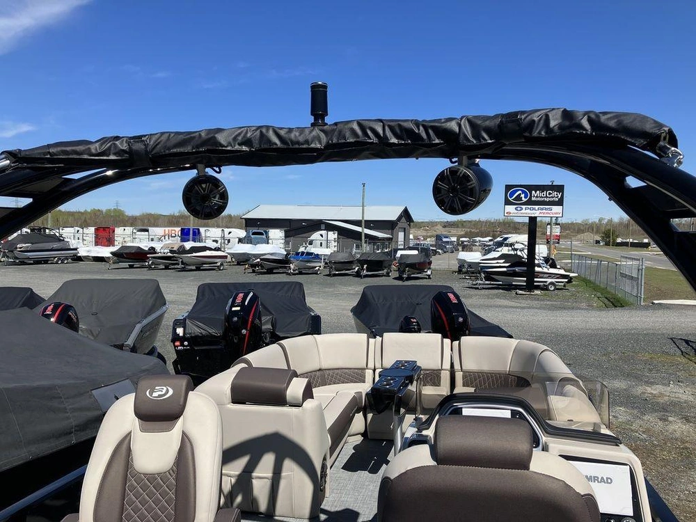 2023 Princecraft Vogue 25rl Platinum Edition alt