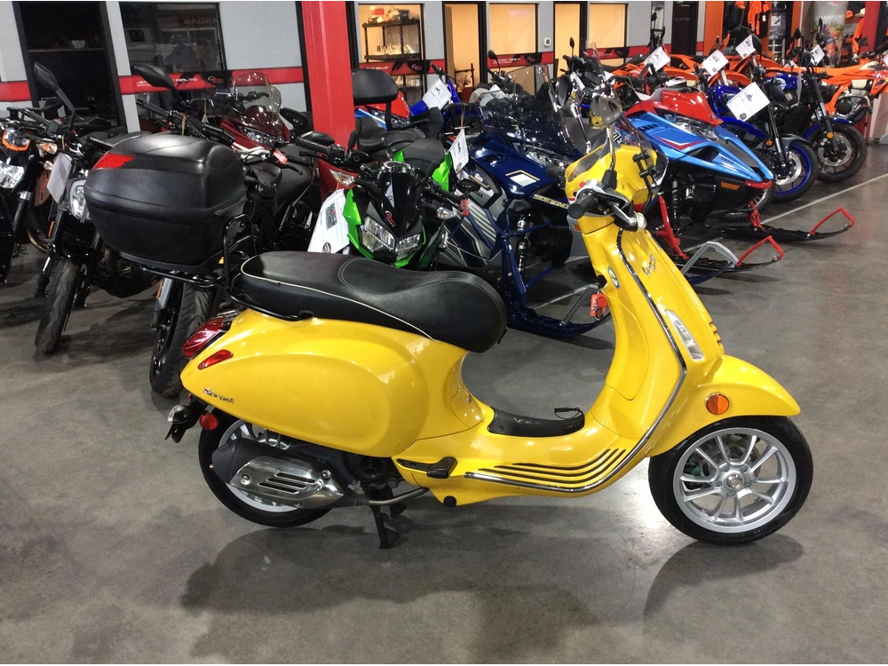 Vespa Sprint 50 2015 alt