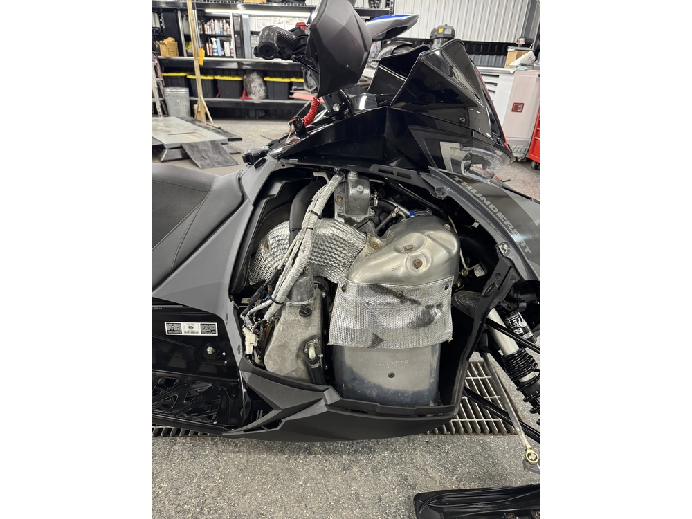 Arctic Cat Zr9000 Thundercat 2021 alt