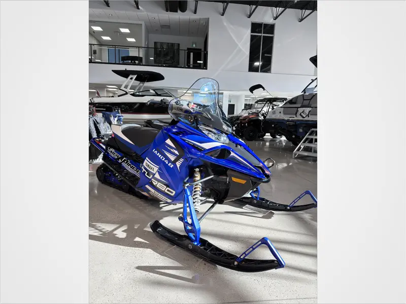 2017 Yamaha Sidewinder RTX LE