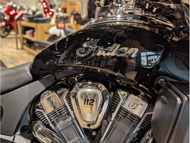 2025 Indian Motorcycle Roadmaster PowerPlus Limited with 112 + Powerband Audio Package // Black Metallic thumbnail 7