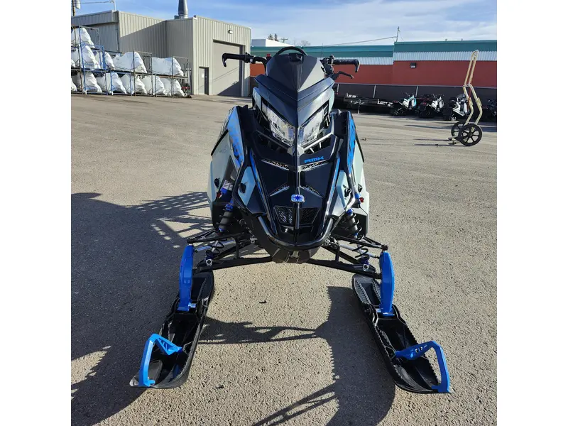 2026 Polaris 850 RMK KHAOS 146 - 7S Display Hemlock Blue / Black / Velocity Blue
