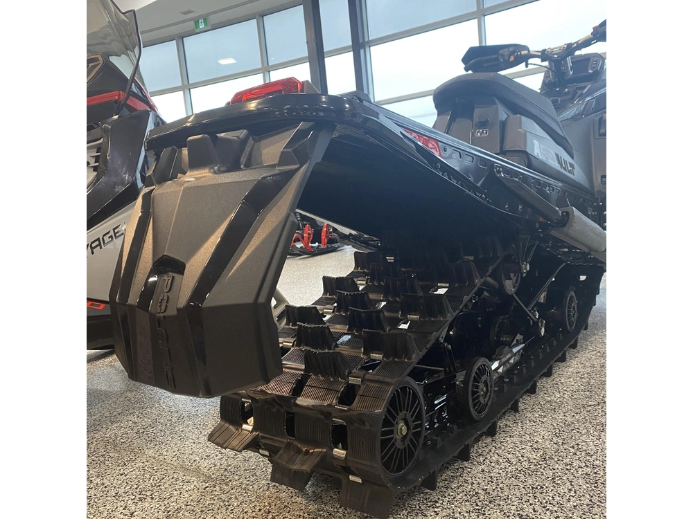 2025 Polaris Boost Switchback Assault 146 alt