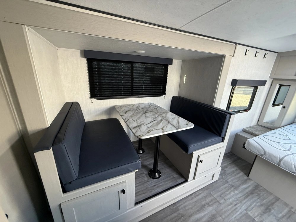 Coachmen Apex Nano 191r 2024 alt