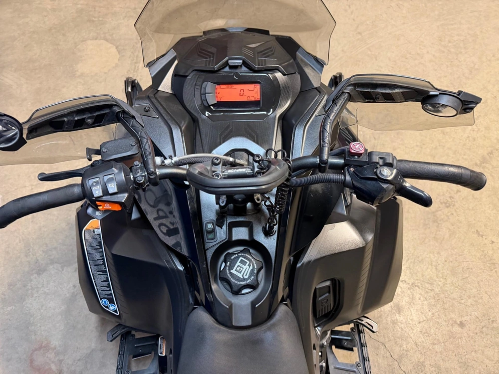 Ski-doo Renegade Adrenaline 900 Ace 2022 alt